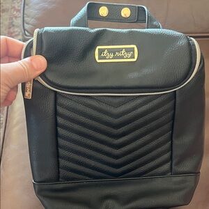 Itzy Ritzy “Chill like a boss jetsetter” insulated bottle bag